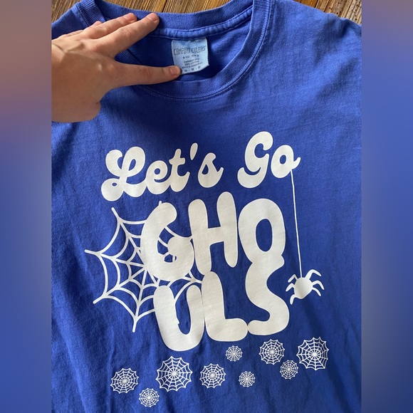 Comfort Color ‘Let’s Go Ghouls’ // Size Medium // Purple and White - Picture 2 of 3